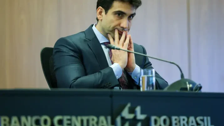 Selic 15%: Copom mantém juros na primeira reunião de 2026 e sinaliza possível corte em março